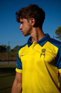 Maillot de Foot Brodé Inazuma Yellow Lightning - "Rejoins l'équipe Inazuma !"